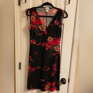 Finesse floral dress, size L, black with red flowers